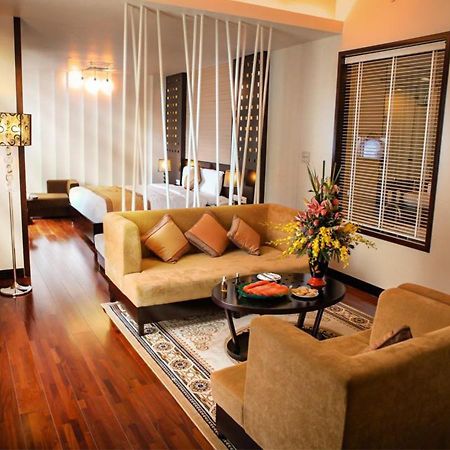 Halong Palace Hotel Ha Long Esterno foto