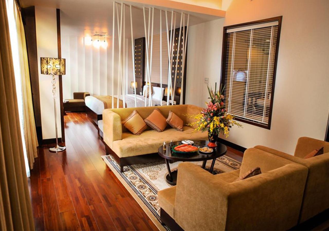 Halong Palace Hotel Ha Long Esterno foto