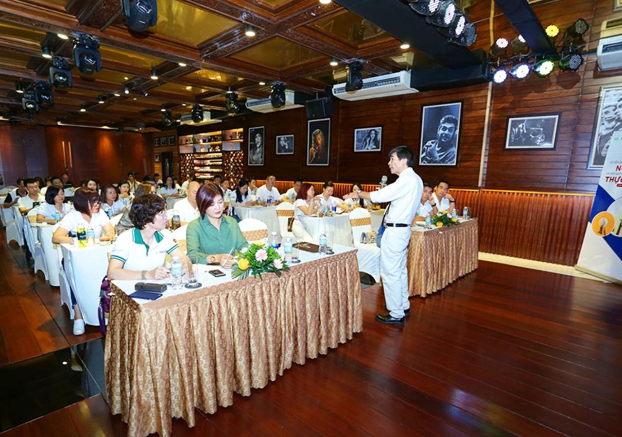 Halong Palace Hotel Ha Long Esterno foto